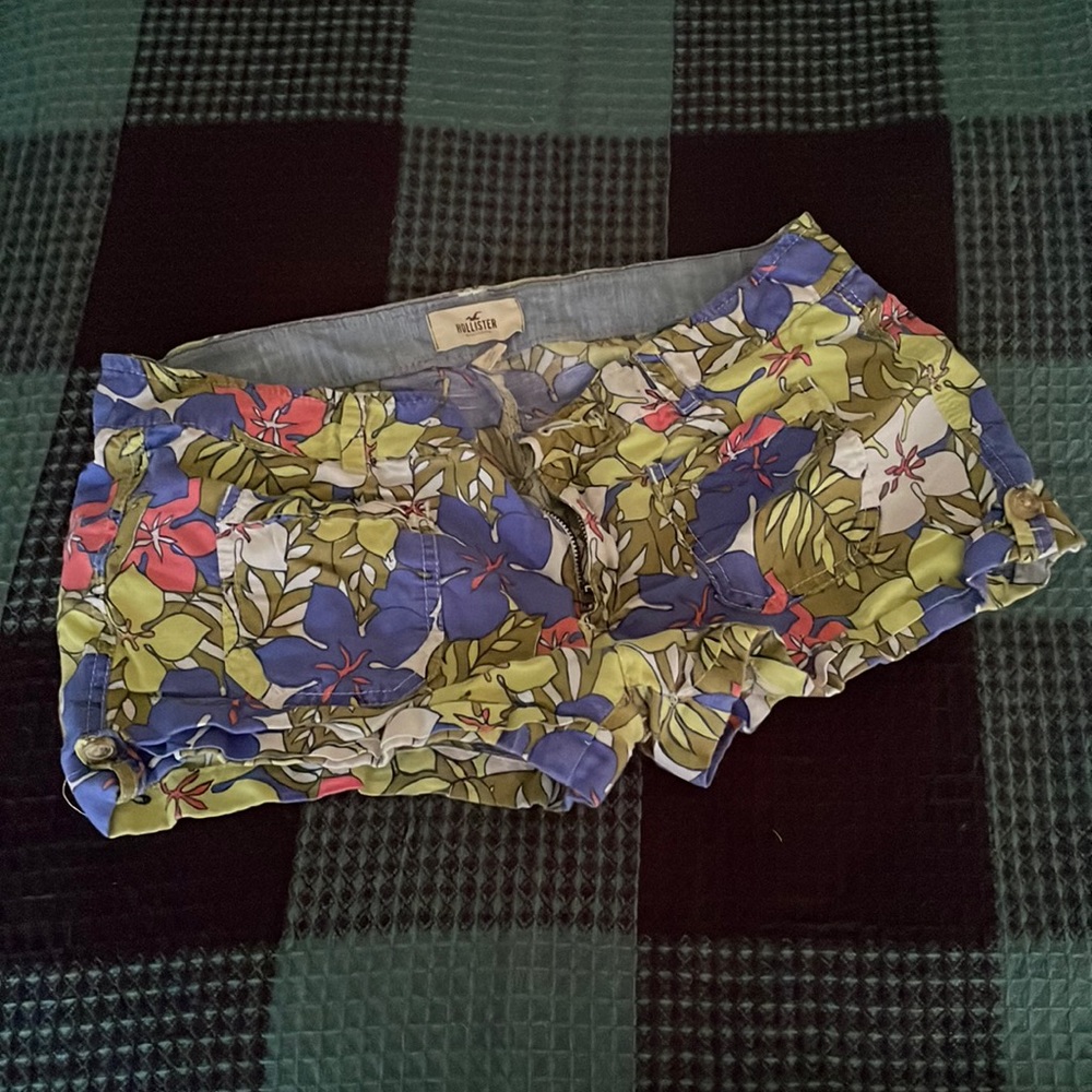 ☀️ Hollister Shorts- juniors 7